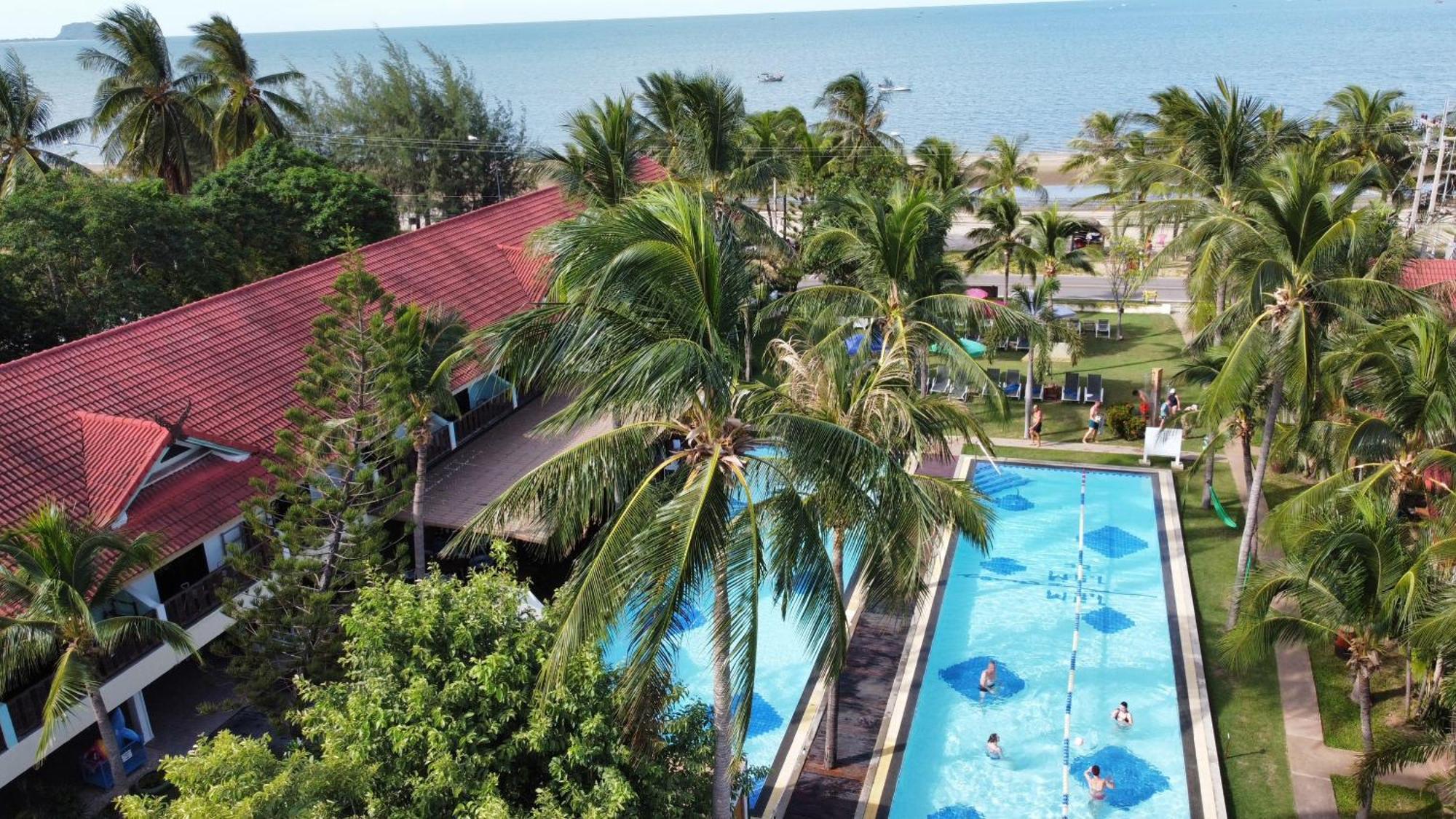 Dolphin Bay Beach Resort Szamroijot Kültér fotó